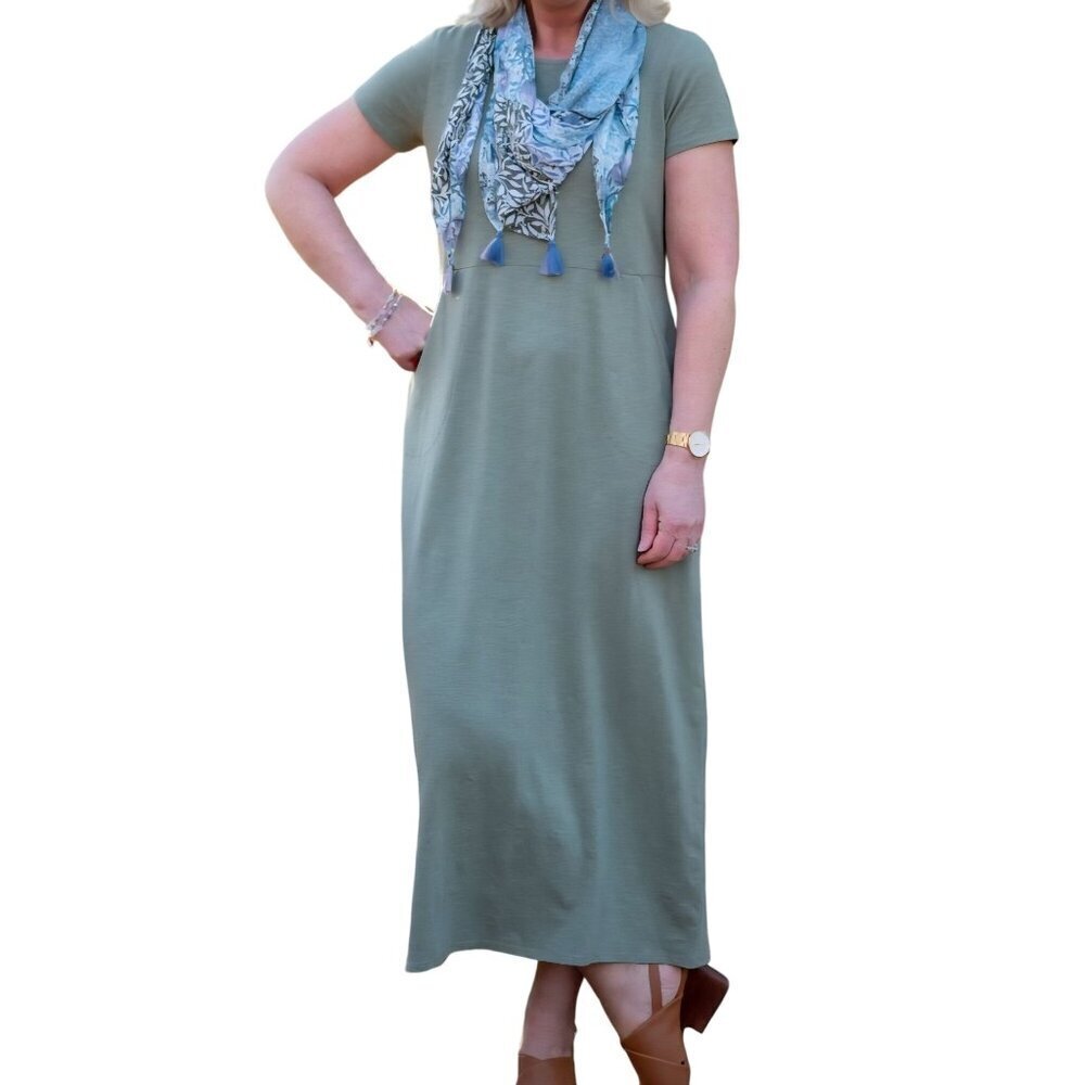 J. Jill Seamed Maxi Dress Sage Green Pockets Scoop  Neck Size Lp